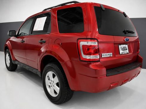 Used 2009 Ford Escape XLT FWD image 3