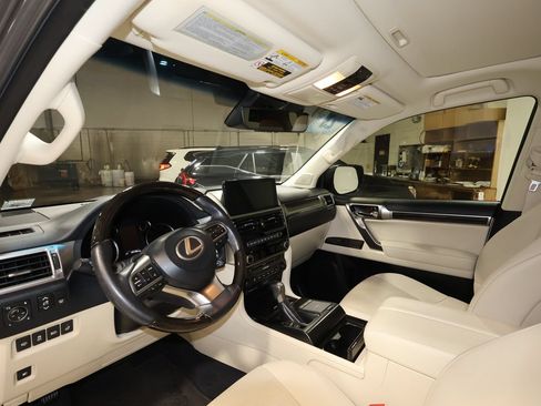 Used 2023 Lexus GX 460 Premium AWD/4WD image 9