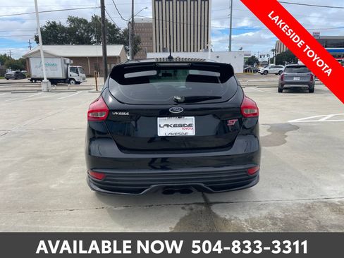Used 2018 Ford Focus ST FWD image 4