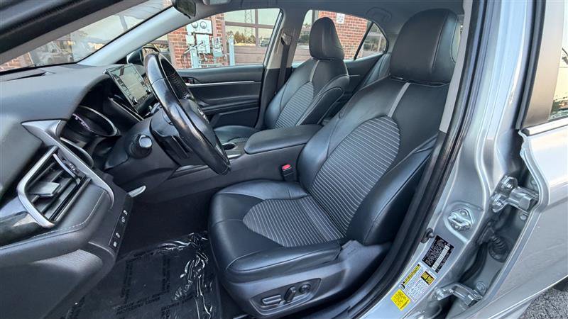 Used 2021 Toyota Camry SE FWD image 26