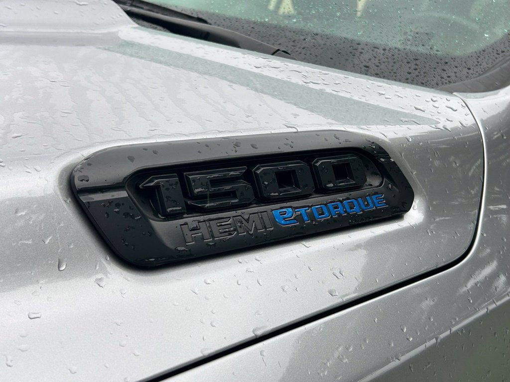 Used 2024 RAM 1500 Big Horn AWD/4WD image 34