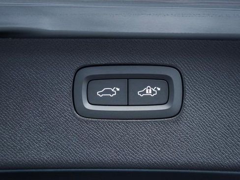 New 2026 Volvo XC90 B6 Ultra w/ Protection Package image 11