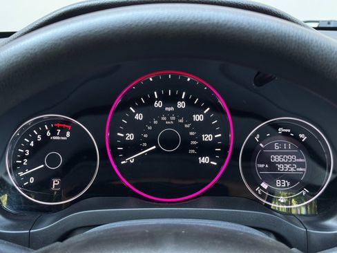 Used 2020 Honda HR-V LX image 16