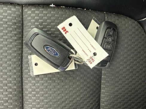 Used 2023 Ford Escape ST-Line w/ Tech Pack #1 AWD/4WD image 15