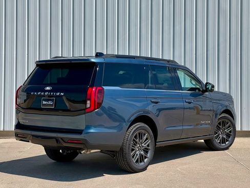 New 2027 Ford Expedition Platinum w/ Driver's Package AWD/4WD image 6