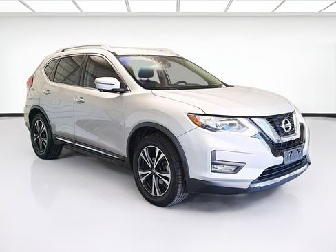 Used 2017 Nissan Rogue SL FWD image 3