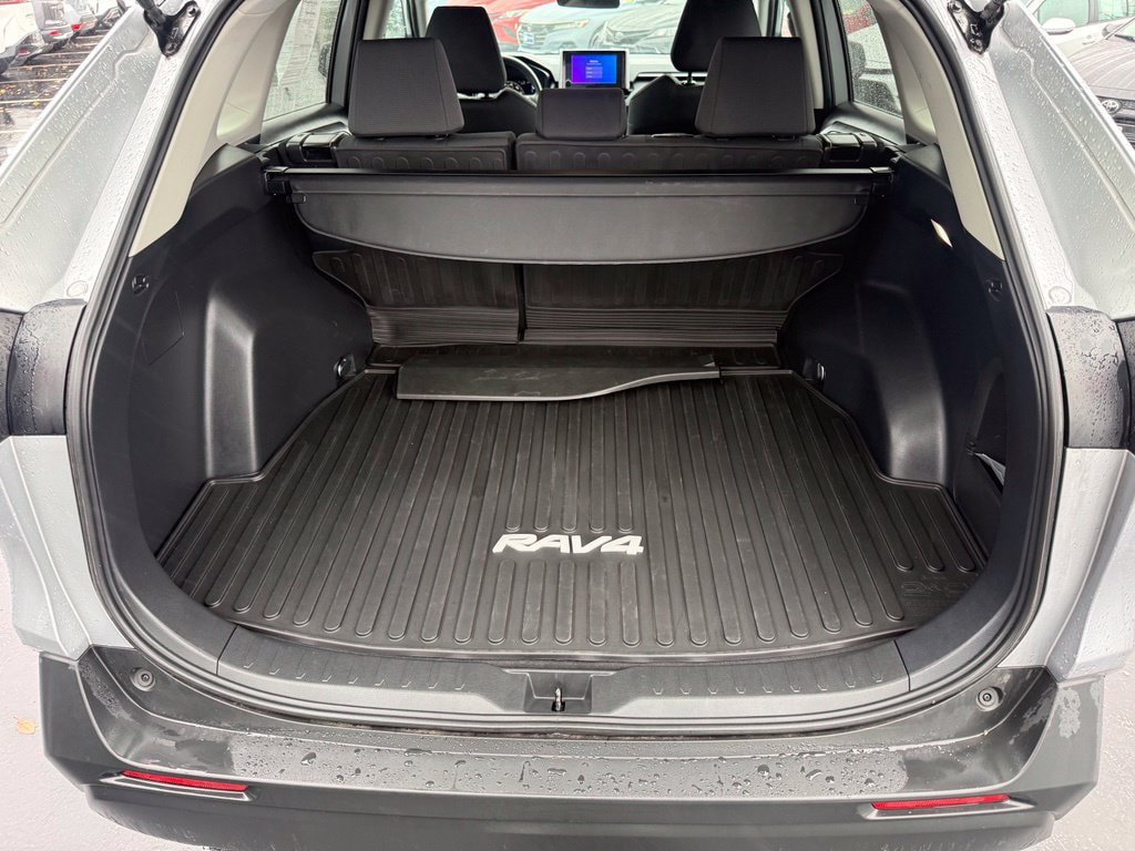 Certified 2024 Toyota RAV4 XLE AWD/4WD image 14