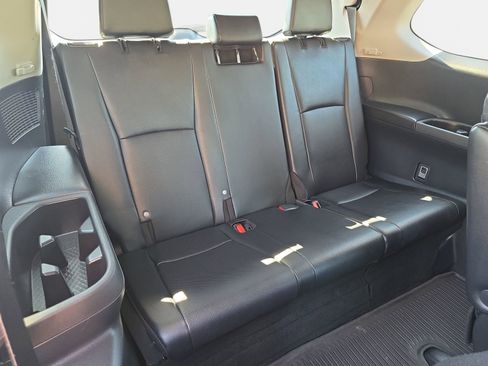 Used 2024 Toyota Grand Highlander FWD image 12