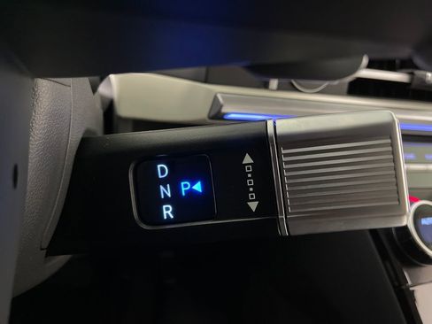 Certified 2025 Hyundai Santa Fe Limited image 24