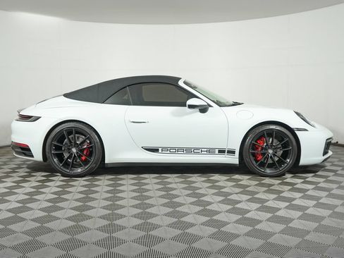 Used 2022 Porsche 911 Carrera RWD image 15