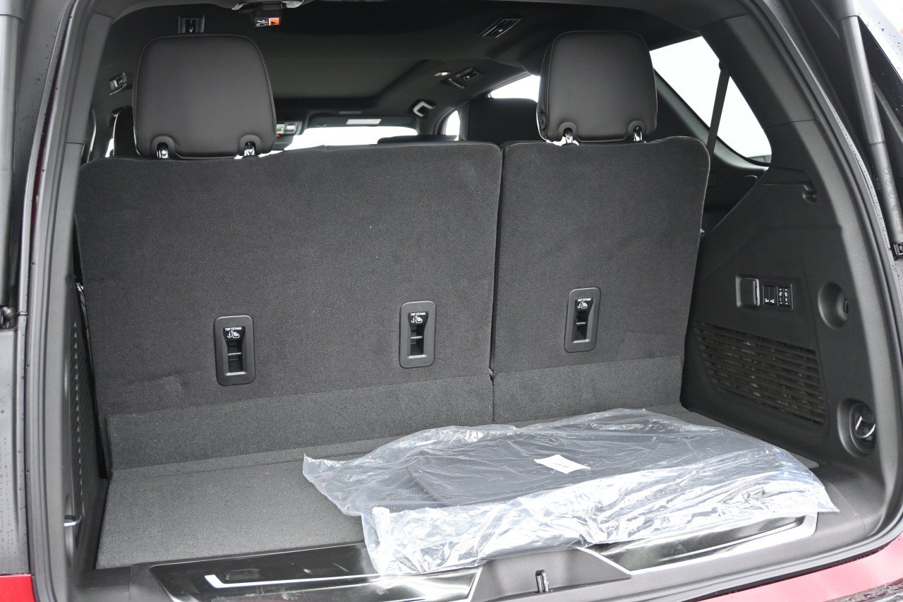 New 2027 GMC Yukon AT4 Ultimate AWD/4WD image 24