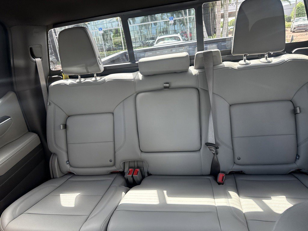 Used 2024 GMC Sierra 1500 SLT w/ SLT Premium Plus Package AWD/4WD image 6