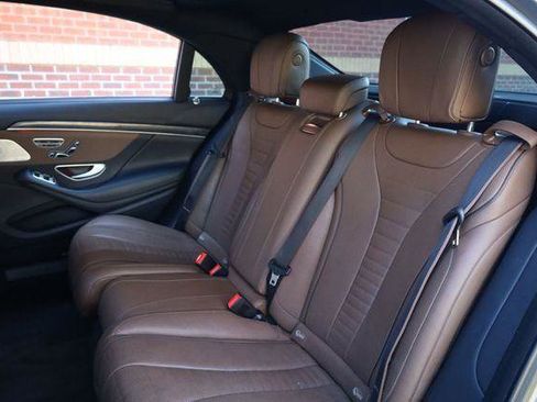 Used 2018 Mercedes-Benz S 560 4MATIC Sedan image 25