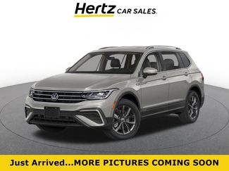 Used 2024 Volkswagen Tiguan SE FWD video 1