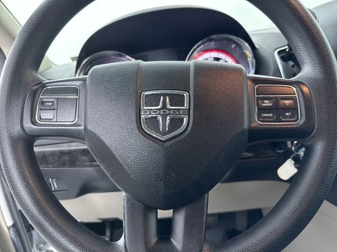 Used 2016 Dodge Grand Caravan SE w/ Quick Order Package 29E SE image 17