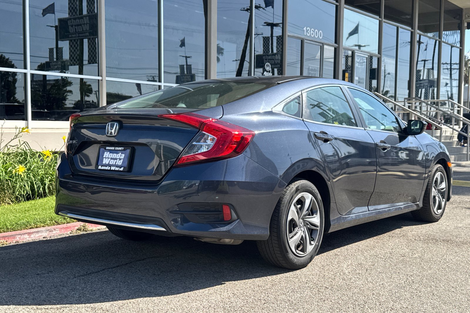 Used 2019 Honda Civic LX image 5