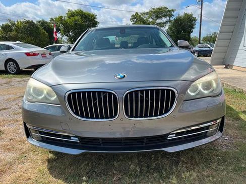 Used 2013 BMW 740i RWD image 3