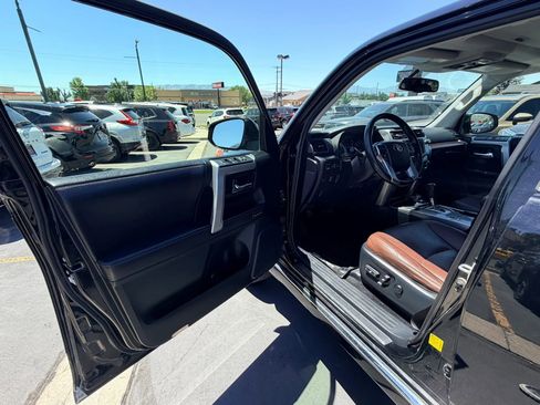 Used 2019 Toyota 4Runner Limited AWD/4WD image 10