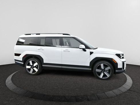 Used 2025 Hyundai Santa Fe Limited image 8