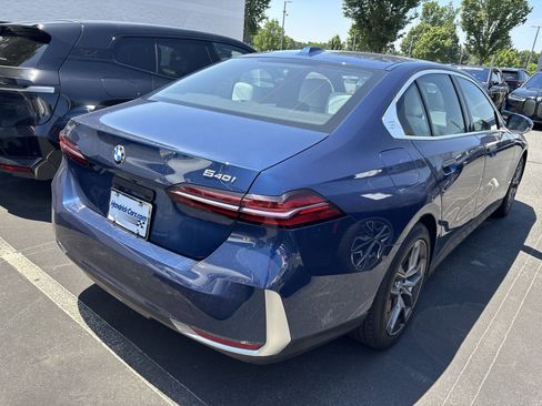 Certified 2026 BMW 540i xDrive w/ Premium Package AWD/4WD image 23