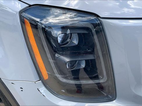Used 2022 Kia Telluride EX w/ EX Premium Package AWD/4WD image 28