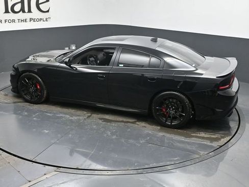 Used 2017 Dodge Charger R/T image 38
