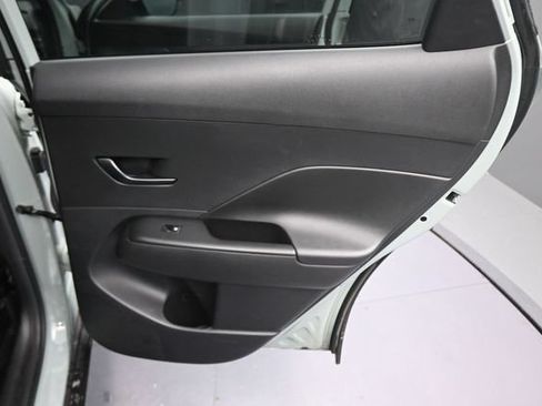 Used 2024 Hyundai Kona SEL FWD image 22