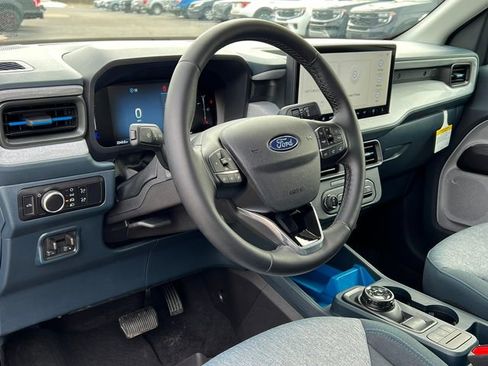 New 2025 Ford Maverick XLT w/ XLT Luxury Package image 21