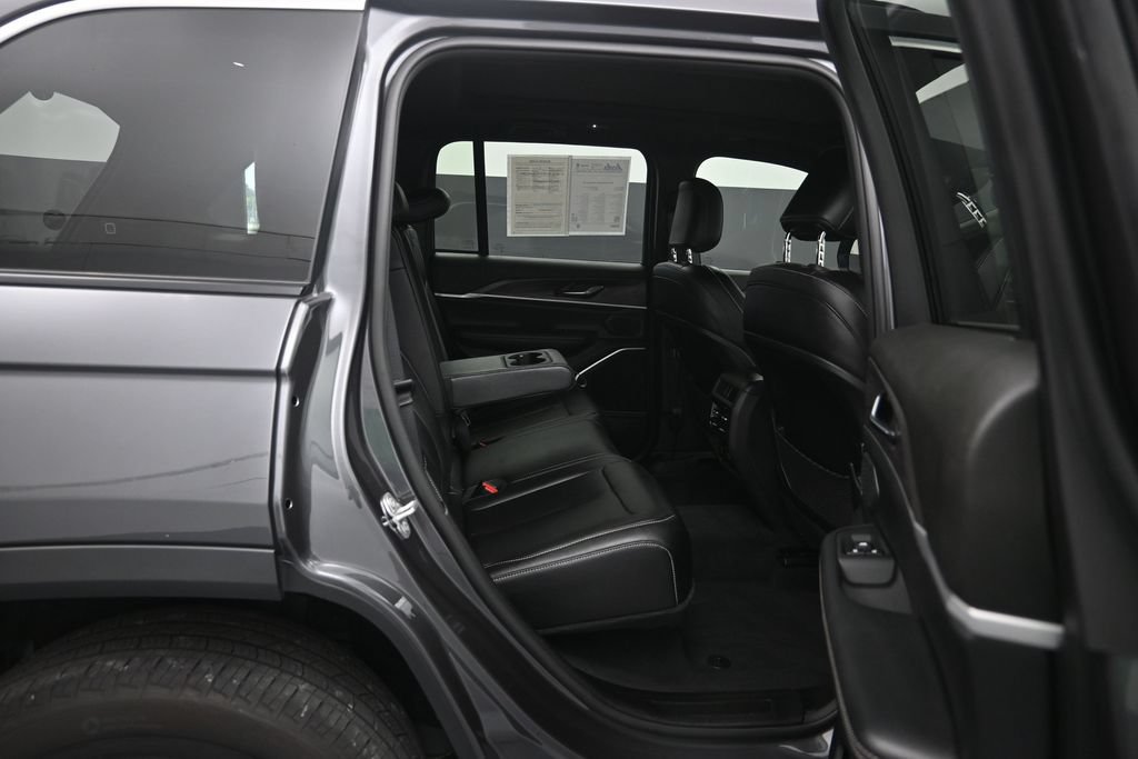Used 2024 Jeep Grand Cherokee Limited 4xe w/ Trailer Tow Package AWD/4WD image 28