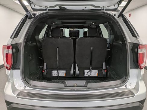 Used 2018 Ford Explorer XLT w/ Equipment Group 202A image 23