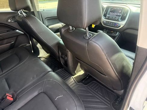 Used 2016 GMC Canyon SLT w/ Driver Alert Package RWD image 17