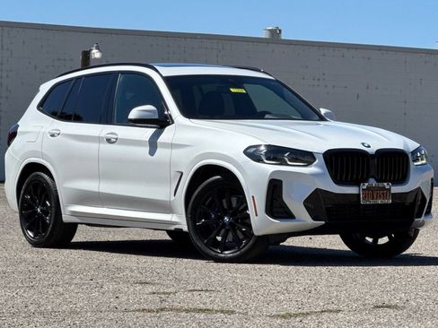 Used 2024 BMW X3 xDrive30i w/ Premium Package AWD/4WD image 2