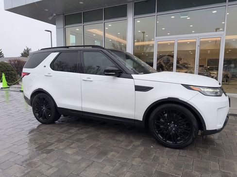 Used 2019 Land Rover Discovery HSE image 4