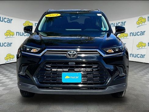 Used 2024 Toyota Grand Highlander AWD image 2