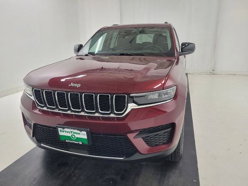Used 2023 Jeep Grand Cherokee Laredo X AWD/4WD image 15