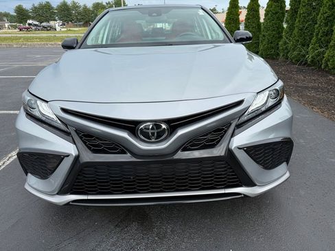Used 2022 Toyota Camry XSE FWD image 7