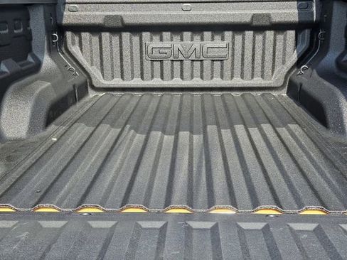 New 2025 GMC Canyon AT4 w/ Nightfall Edition image 23