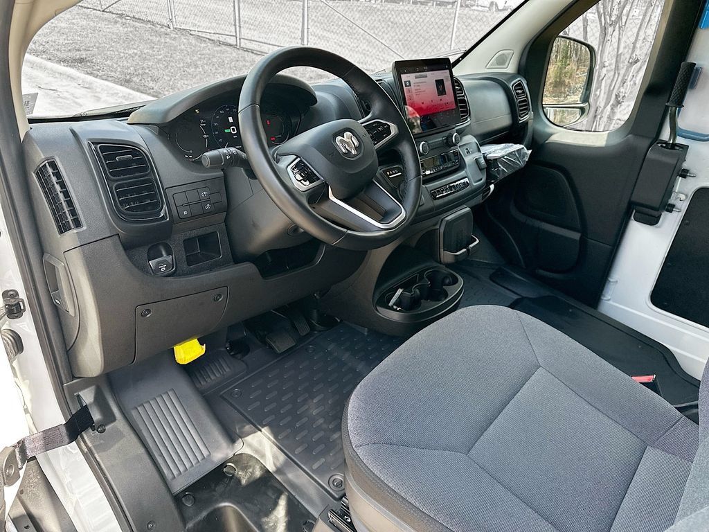 Used 2024 RAM ProMaster 3500 w/ Delivery Van Package FWD image 30