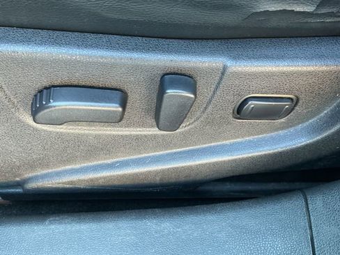 Used 2012 Nissan Rogue SL image 30