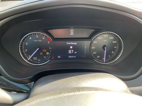 Used 2019 Cadillac XT4 Premium Luxury w/ Driver Assist Package FWD image 31