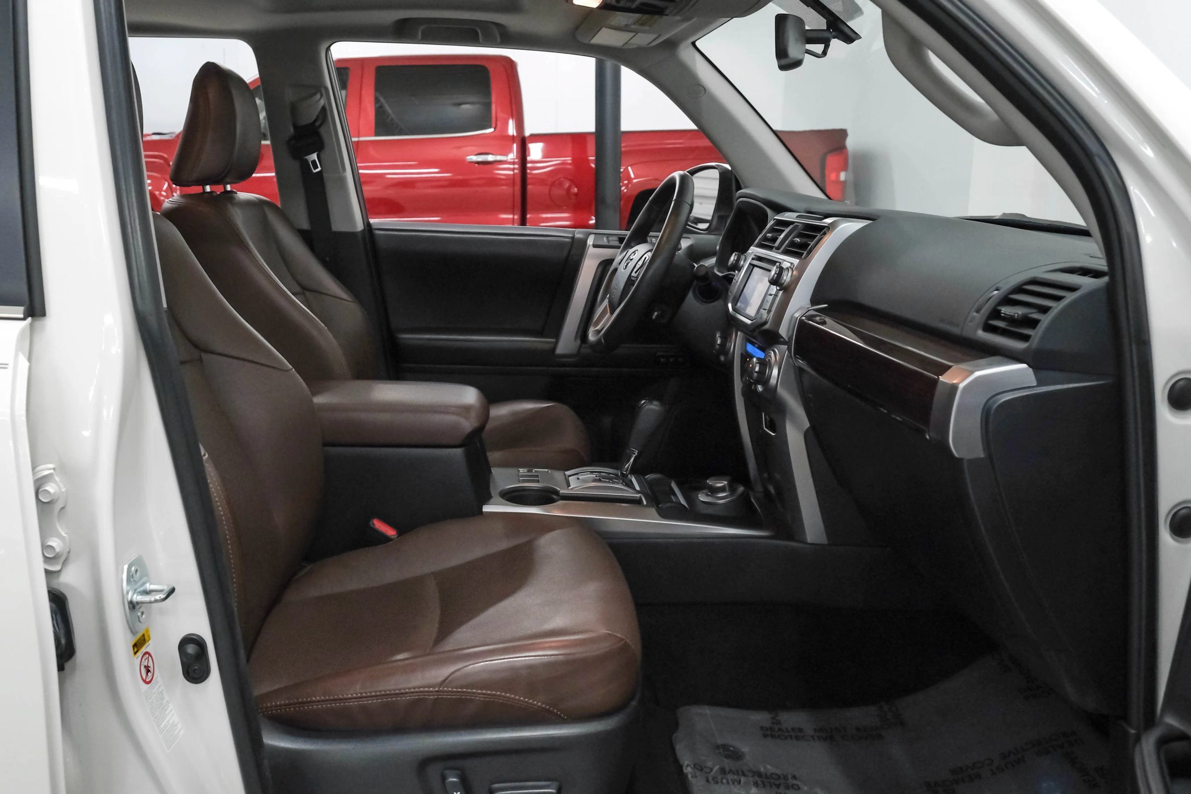 Used 2016 Toyota 4Runner Limited AWD/4WD image 29