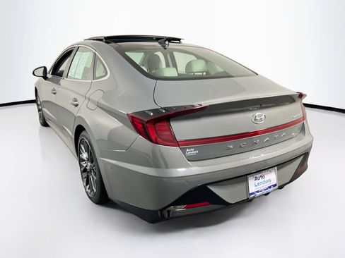 Used 2023 Hyundai Sonata Limited w/ Cargo Package FWD image 7