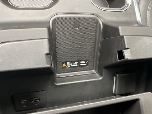 Certified 2024 GMC Sierra 1500 SLT w/ SLT Premium Plus Package image 27