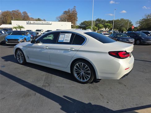 Used 2023 BMW 530i w/ Executive Package image 5