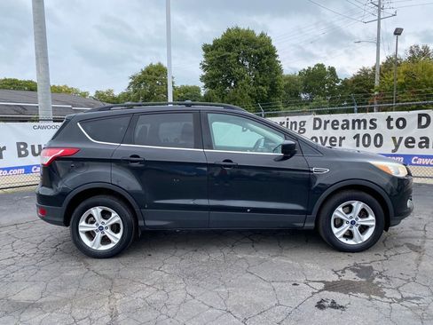 Used 2013 Ford Escape SE image 2