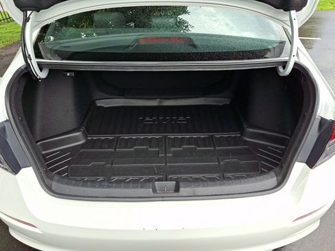 Used 2023 Honda Civic Sport image 27
