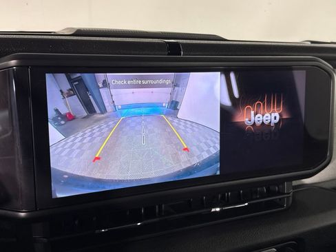 Used 2024 Jeep Wrangler Unlimited Sport AWD/4WD image 15