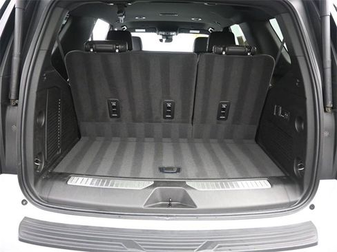 Used 2024 Chevrolet Tahoe High Country image 18