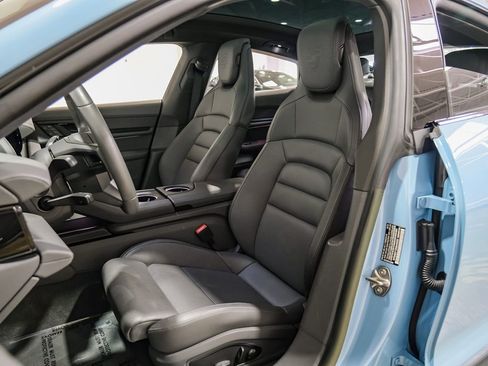 Used 2022 Porsche Taycan 4S image 4