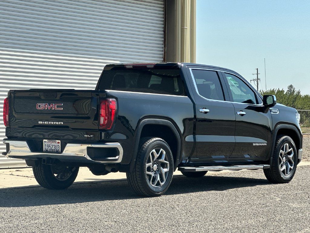 Used 2023 GMC Sierra 1500 SLT w/ SLT Premium Package RWD image 4